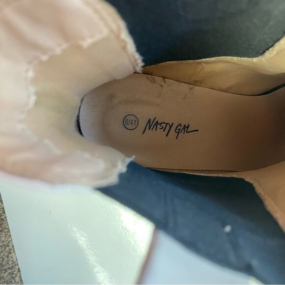 Nasty Gal Faux Leather High Platform Chelsea Boots Size 10 - Picture 8 of 9